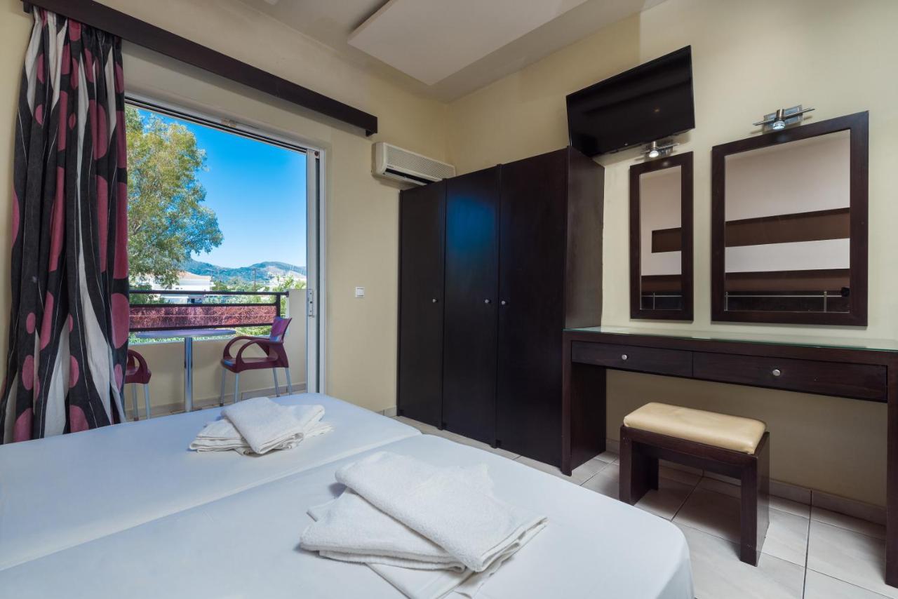 Canadian Hotel Laganas Ngoại thất bức ảnh