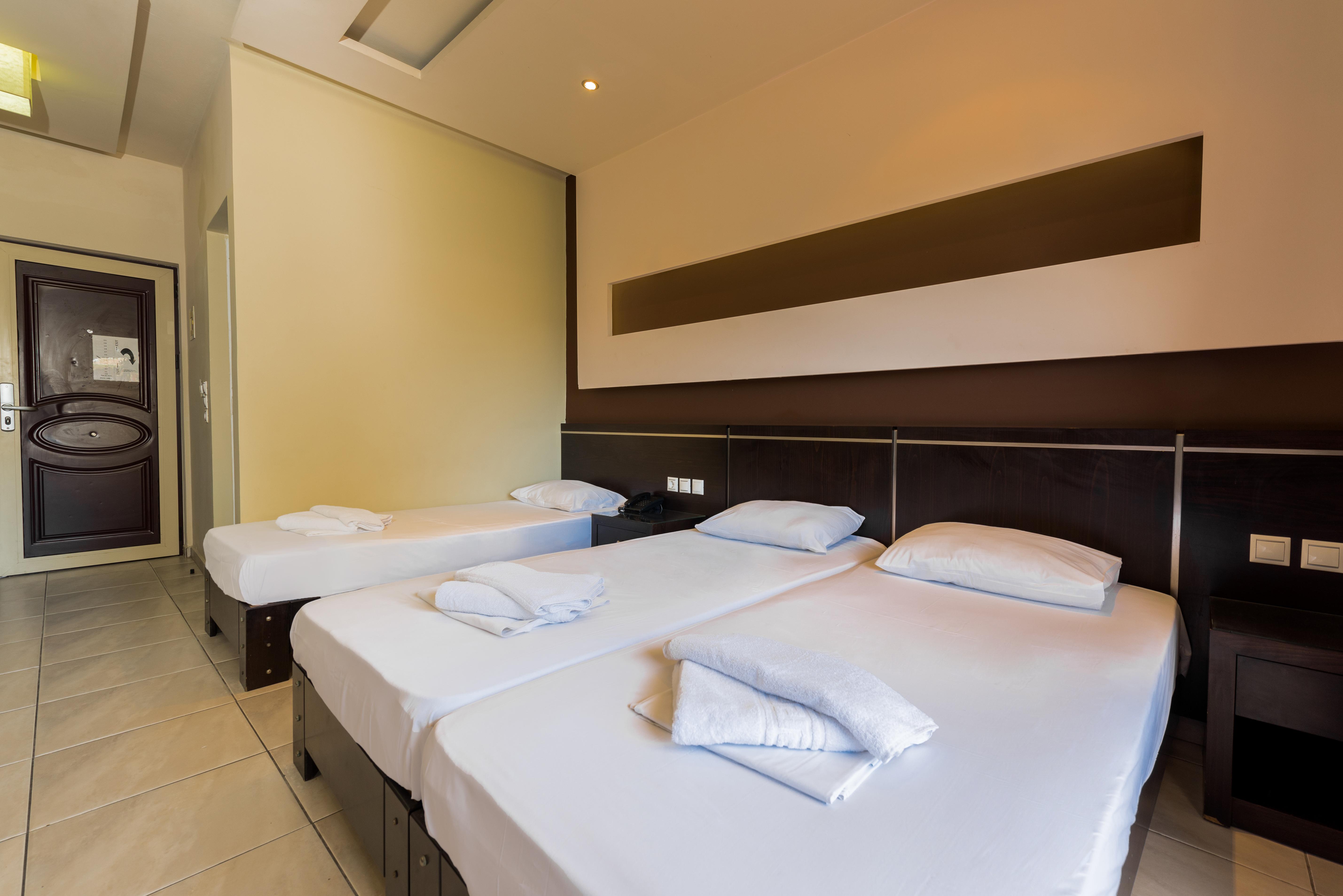 Canadian Hotel Laganas Ngoại thất bức ảnh