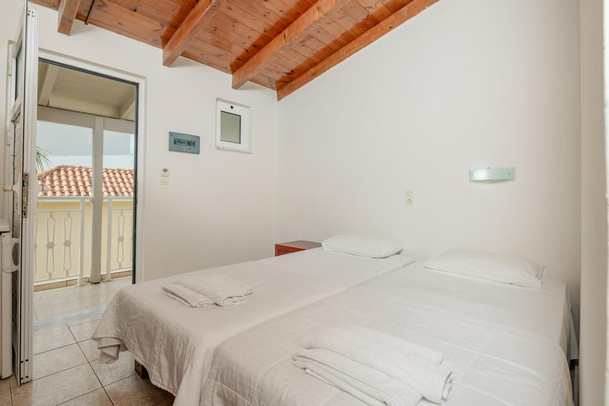Canadian Hotel Laganas Ngoại thất bức ảnh