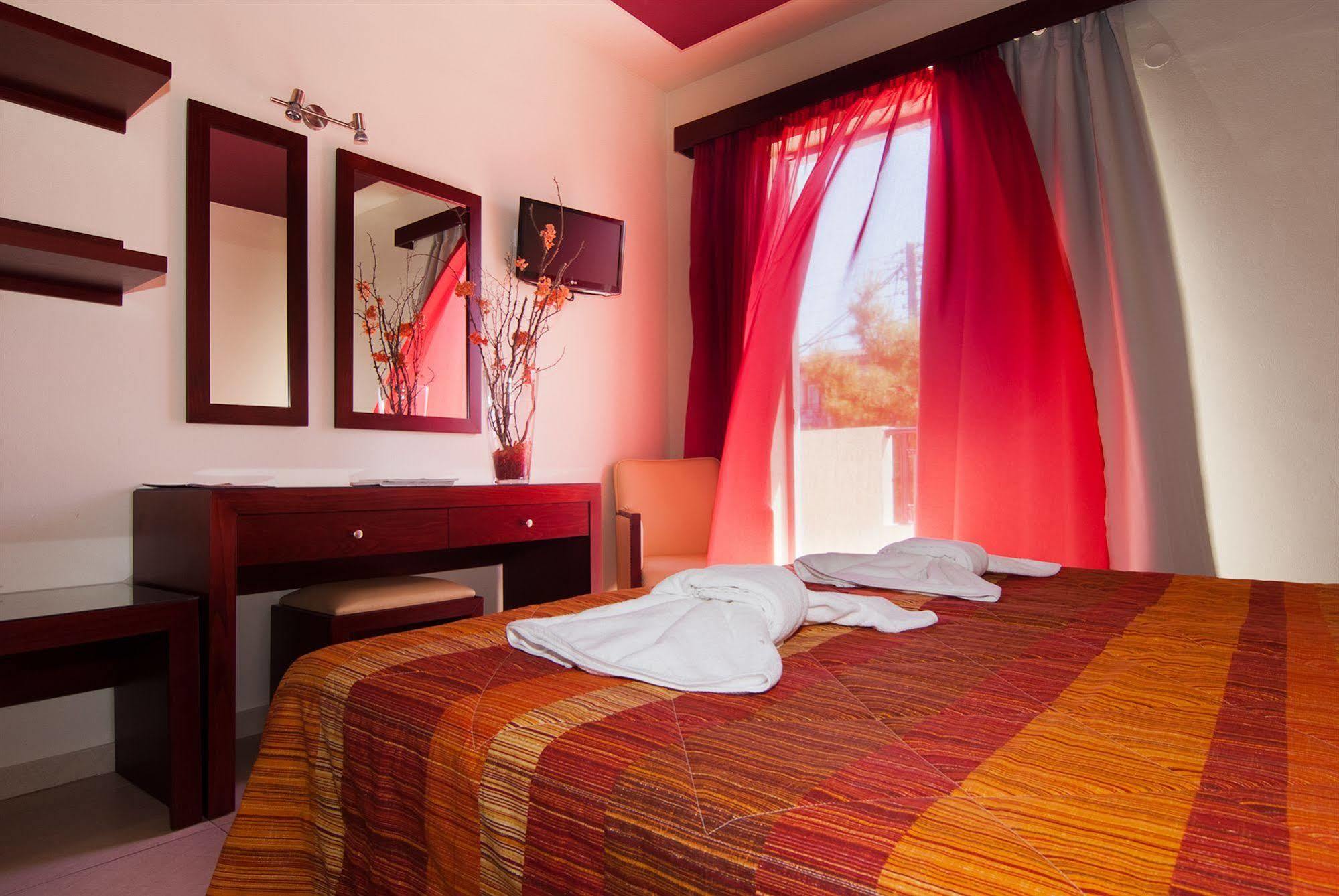 Canadian Hotel Laganas Ngoại thất bức ảnh